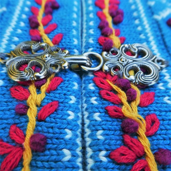 Norm Thompson Outfitters Fair Isle Sweater Embroidered Cotton Silver Metal Clasp - Picture 2 of 7